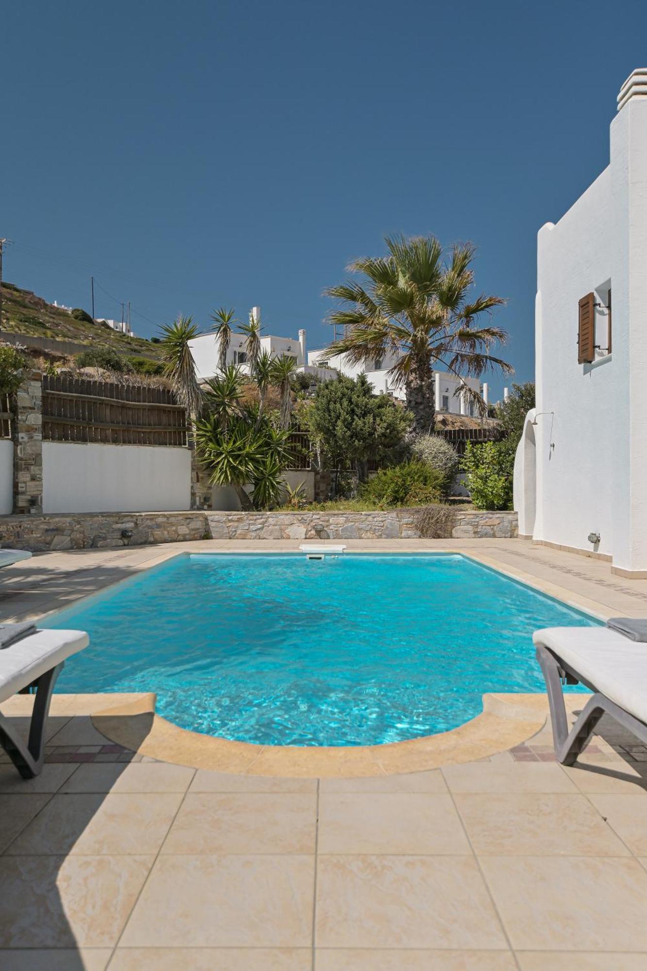 4 Bedroom Villa Valerie With Private Swimming Pool Stelida  Dış mekan fotoğraf